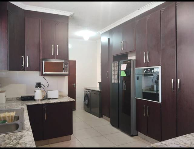 3 BEDROOM HOUSE FOR SALE IN KOOKRUS